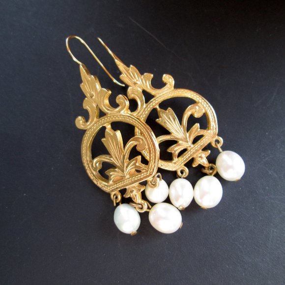 ⚜️✨ BEN-AMUN Vintage Dangle Drop Fleur de Lys Earrings Gold Tone Pearl Dangles - Picture 11 of 12